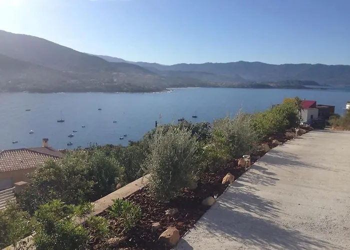 Rez De Villa, Vue Panoramique Et Montagne ! Feriehus Vico